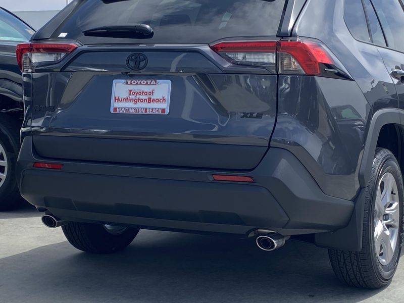 New 2025 Toyota RAV4 XLEImage 4