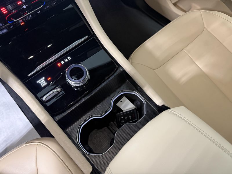 Used 2025 Jeep Grand Cherokee L LimitedImage 23
