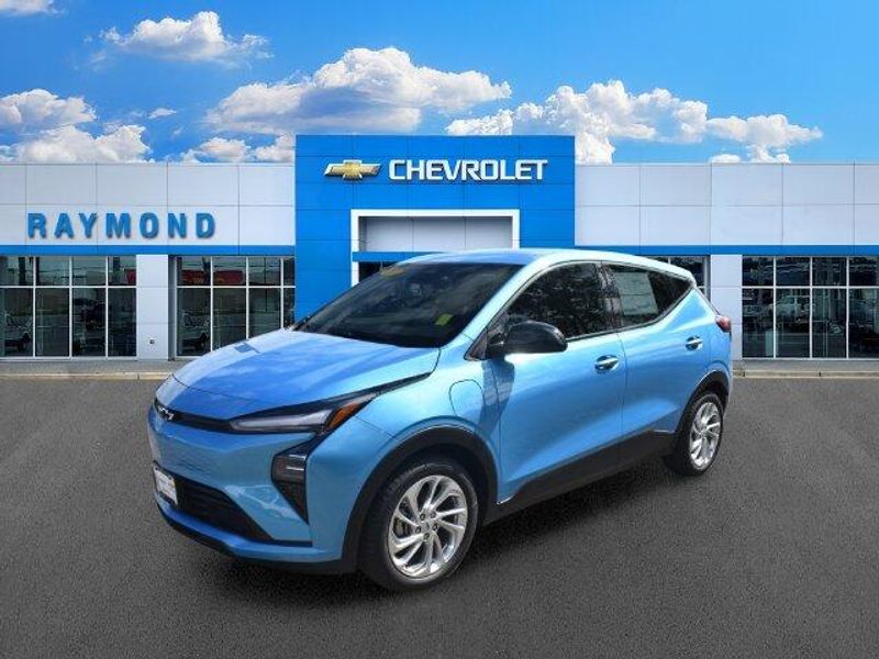 New 2027 Chevrolet Bolt EV LTImage 8