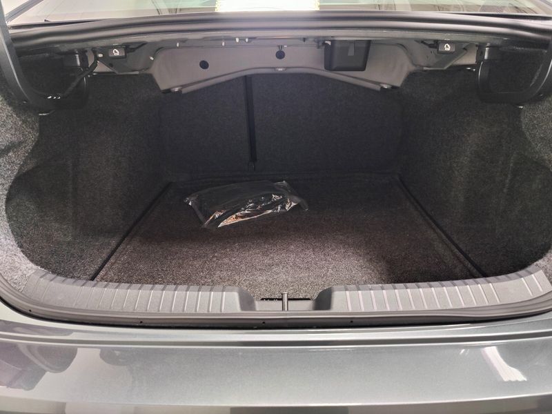 Used 2026 Volkswagen Jetta SE w/SunroofImage 26