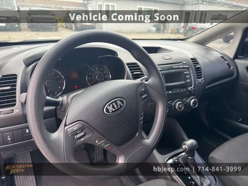 2017 Kia Forte LXImage 10