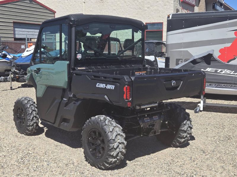 New 2026 Can-Am DEFENDER DPS CAB HD10 