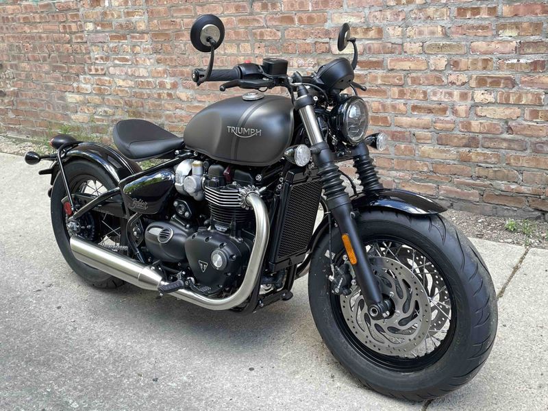 2023 Triumph Bonneville Bobber Motoworks Chicago 312-738-4269 motoworkschicago.com 