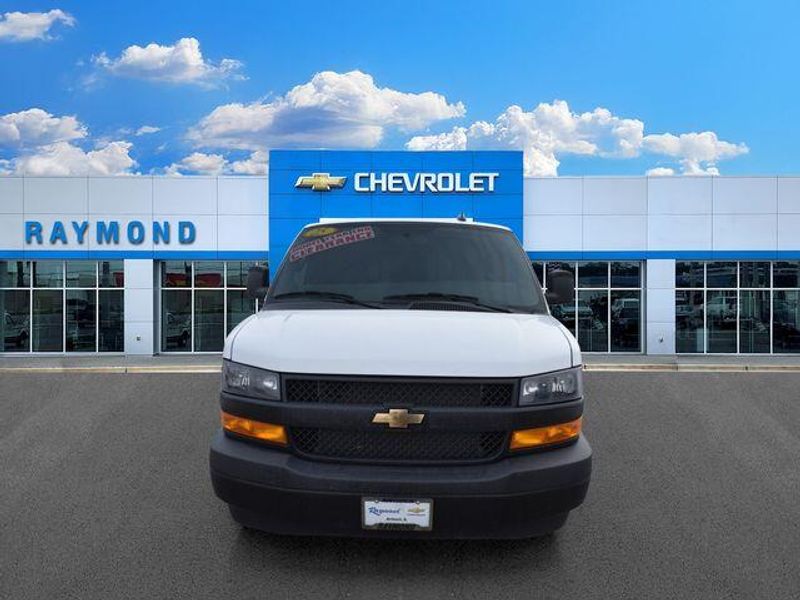New 2025 Chevrolet Express 2500 Work VanImage 6