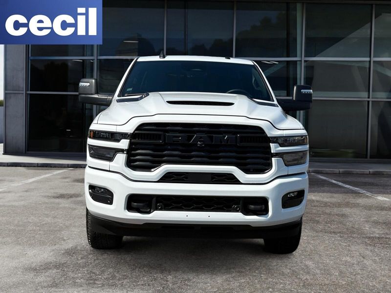 2026 Ram 2500 Tradesman photo 8