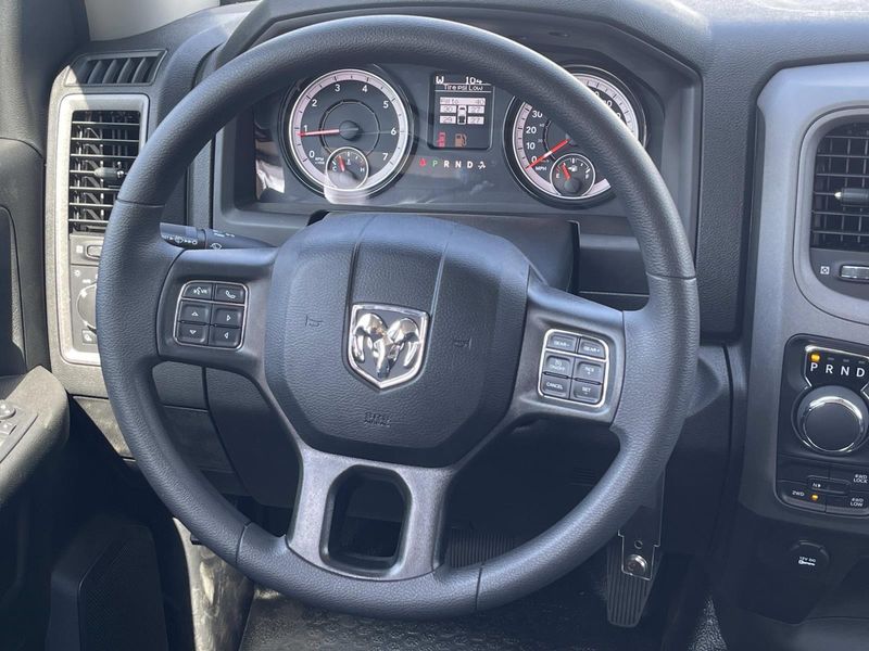 New 2024 RAM 1500 Classic Tradesman Crew Cab 4x4 5'7' Box