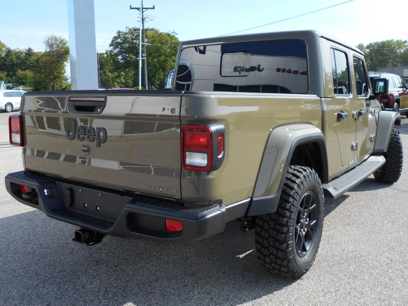 2025 Jeep Gladiator High Tide 4x4Image 35