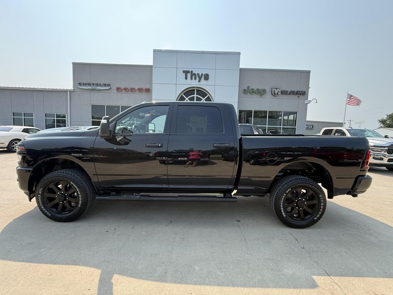 New 2026 RAM 2500 Black Express Crew Cab 4x4 6