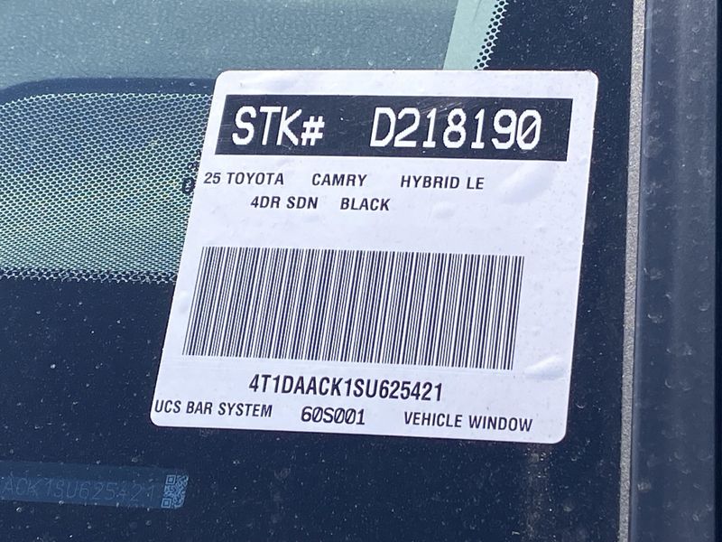 Used 2025 Toyota Camry LEImage 9