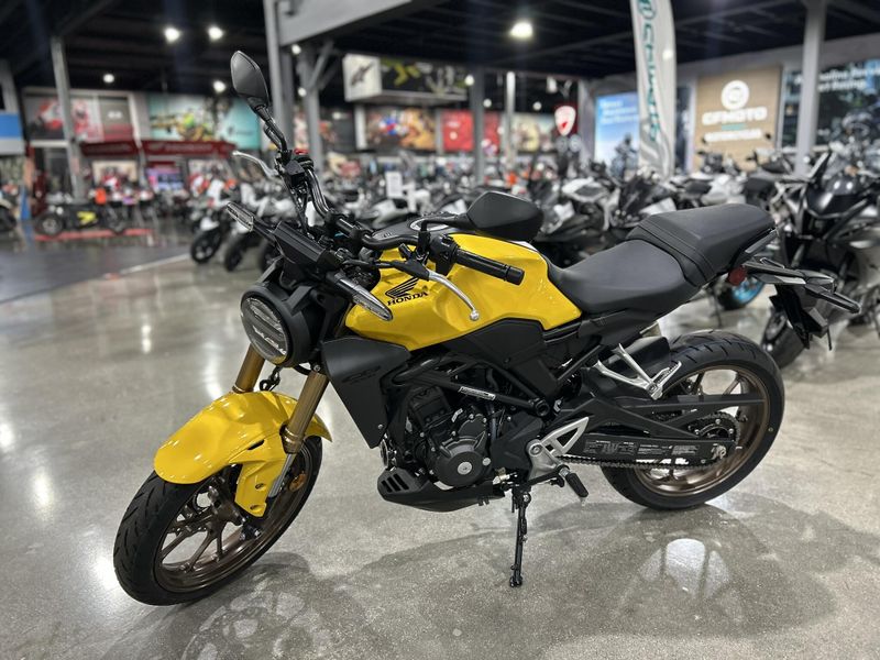 New 2025 Honda CB300R ABS Image 13