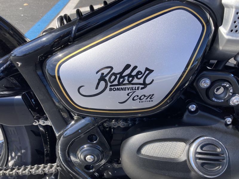 2025 Triumph Bonneville Bobber