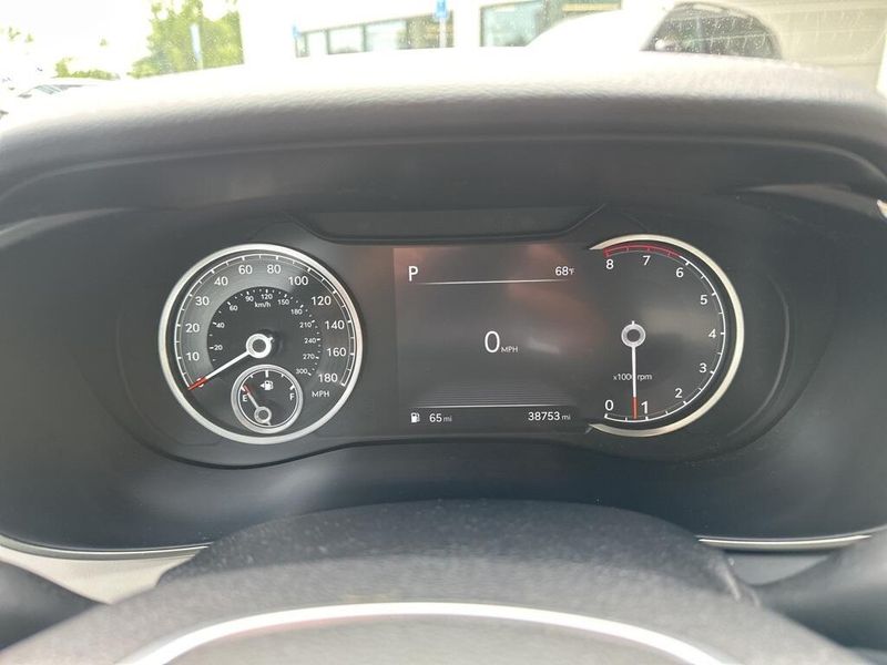 2022 Genesis G70 3.3TImage 32