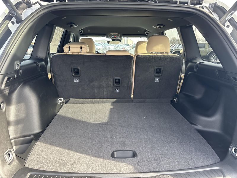 New 2025 Jeep Grand Cherokee Limited 4x4Image 9