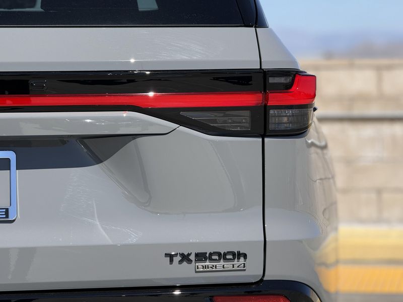 New 2026 Lexus TX 500h F SPORT Performance LuxuryImage 12