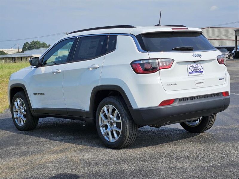 2025 Jeep Compass Latitude 4x4Image 6