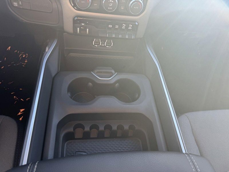 2024 RAM 2500 Big HornImage 22