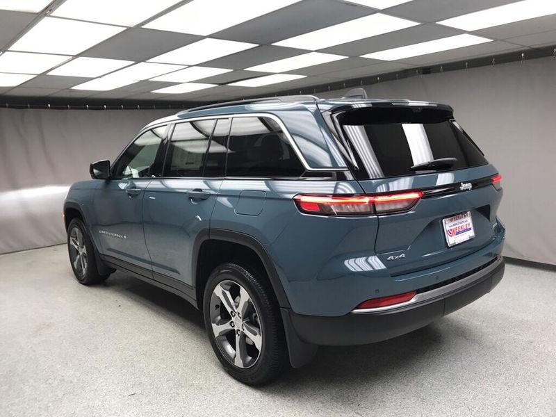 New 2026 Jeep Grand Cherokee Limited 4x4Image 10