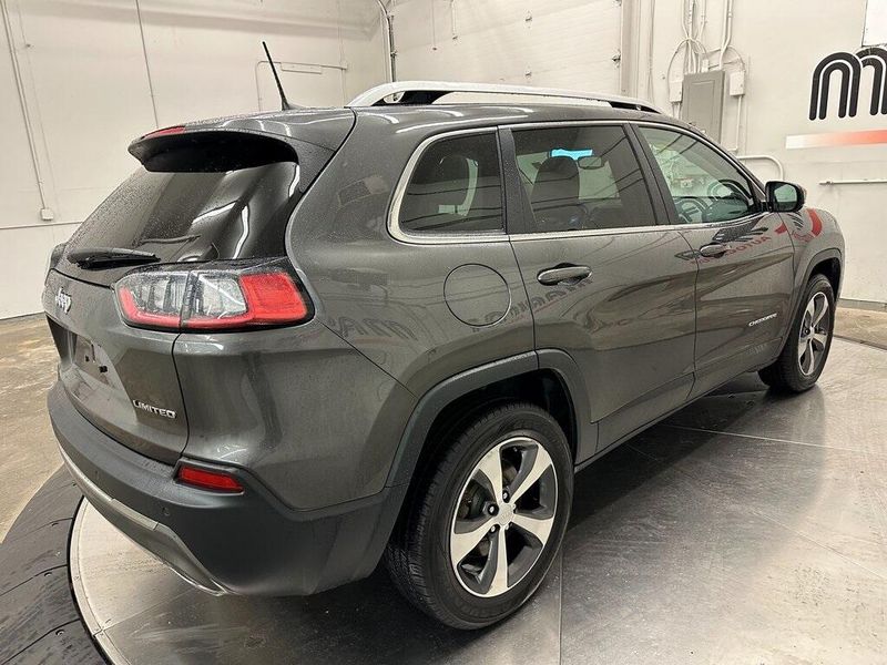 2019 Jeep Cherokee LimitedImage 16