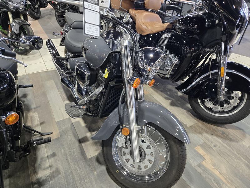 NEW 2025 SUZUKI BOULEVARD C50 Image 1