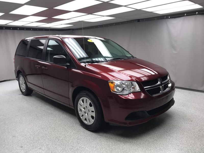 Used 2018 Dodge Grand Caravan SEImage 5