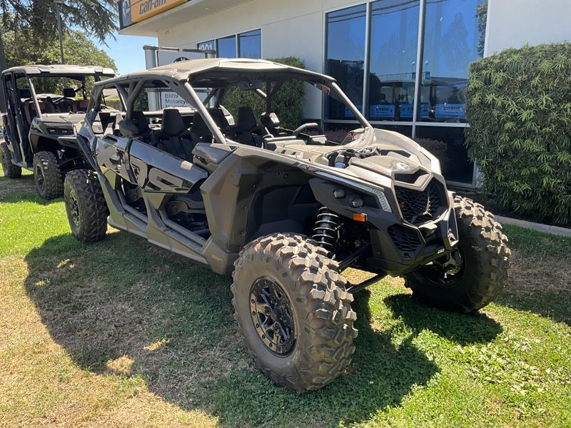 New 2026 Can-Am MAVERICK MAX XDS 64 TURBO RR Image 1