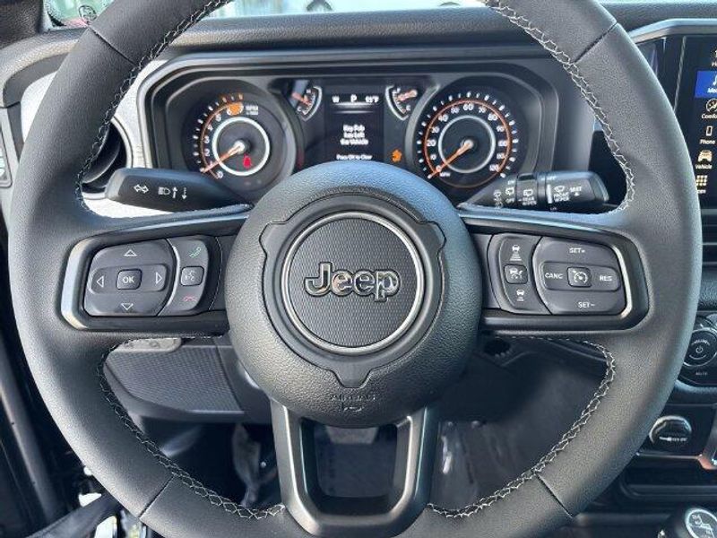 New 2026 Jeep Wrangler 2-door Sport SImage 17