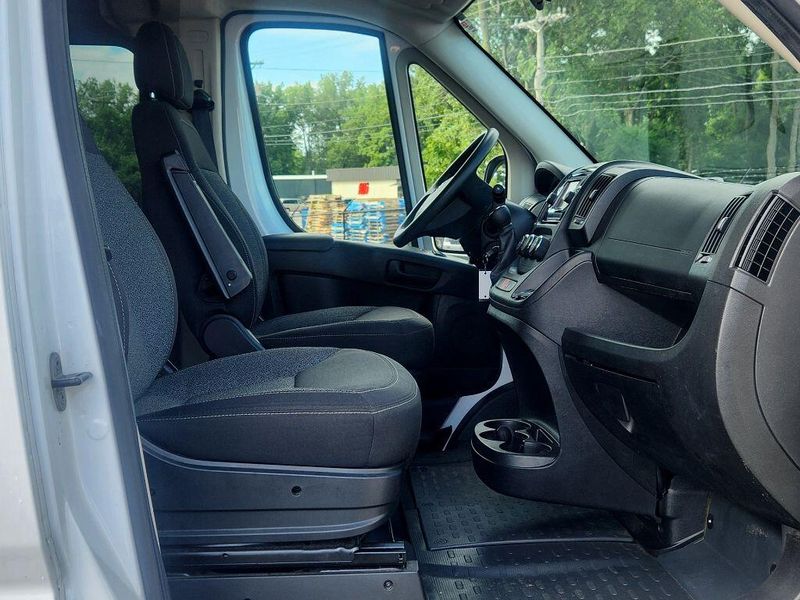 2015 RAM ProMaster 2500 Window Van High RoofImage 48