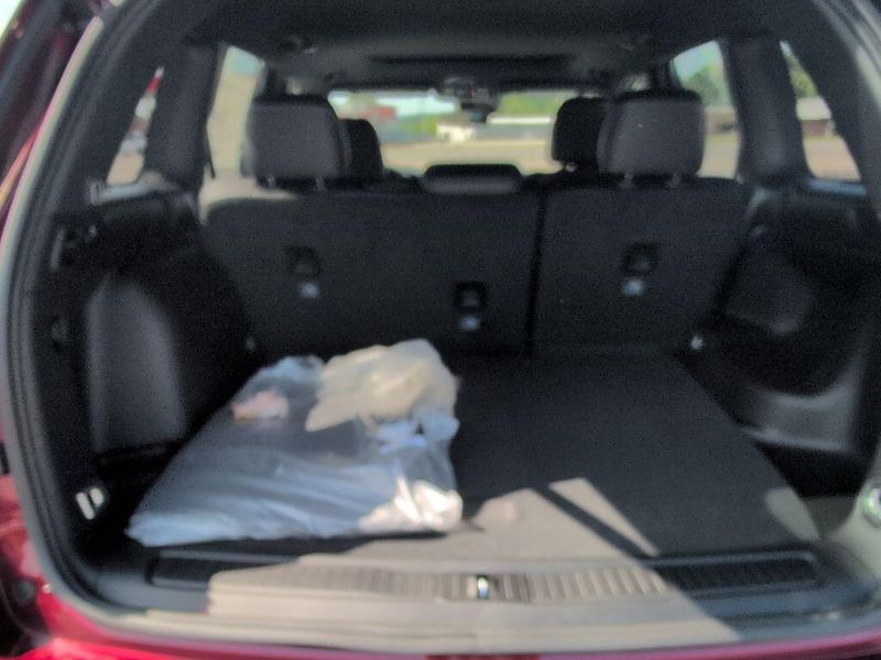 New 2025 Jeep Grand Cherokee Altitude X 4x2Image 35