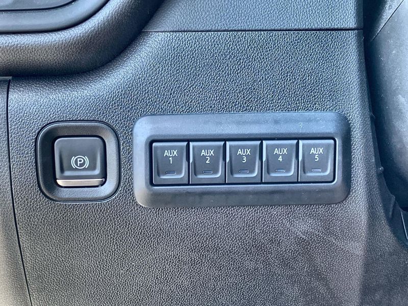 New 2025 Chevrolet Silverado 3500HD CC Work TruckImage 18