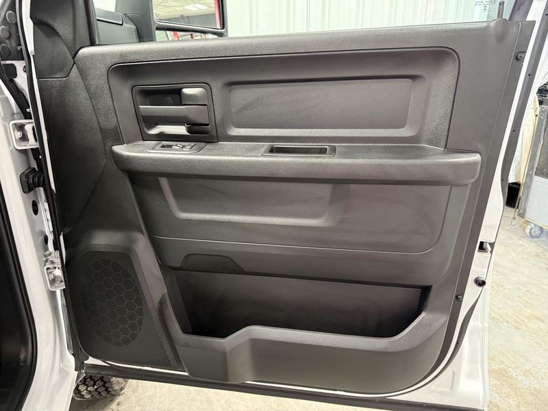 New 2026 RAM 3500 Tradesman Crew Cab Chassis 4x4 60