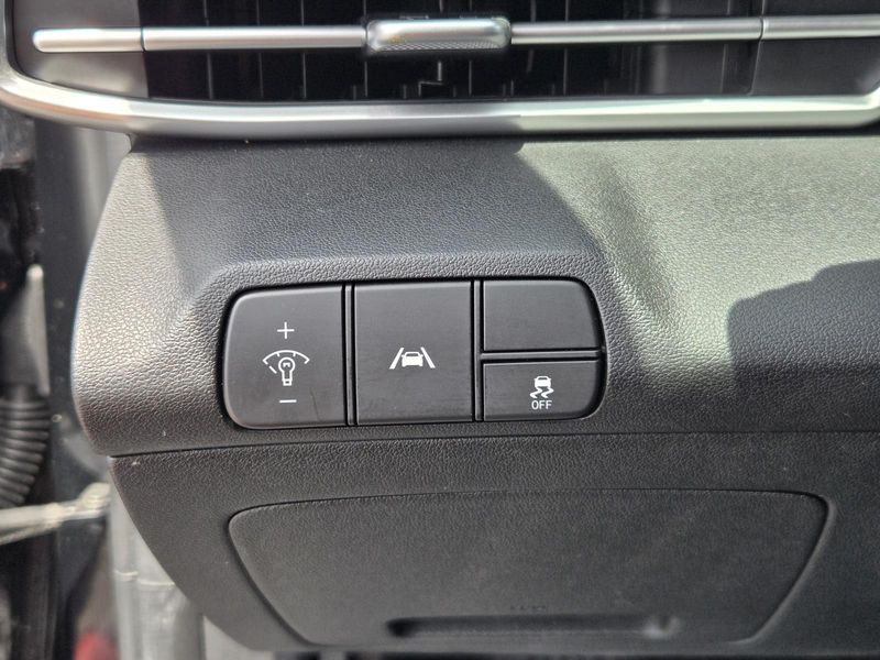 Used 2022 Hyundai Elantra SEL IVT