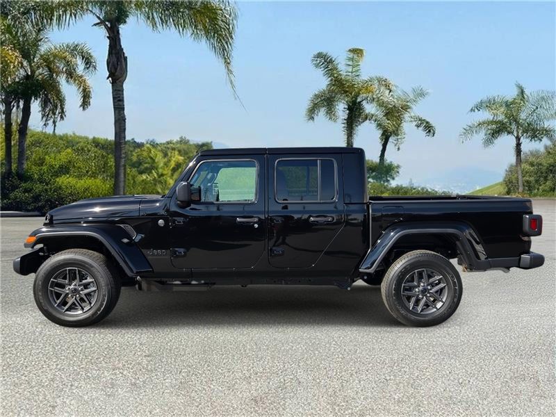 New 2026 Jeep Gladiator Sport S 4x4
