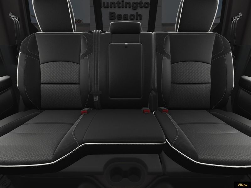 2025 RAM 3500 Laramie Crew Cab 4x4 DuallyImage 17