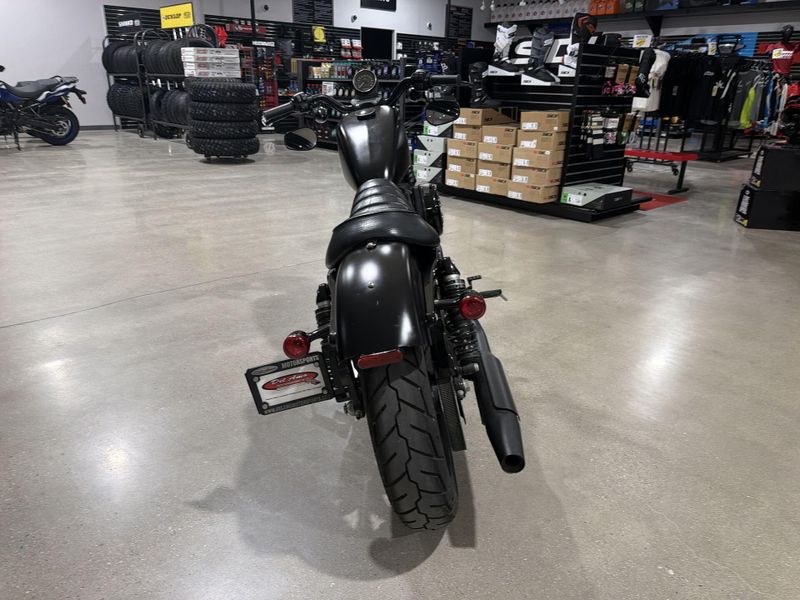 Used 2020 Harley-Davidson SPORTSTER IRON 883 Image 16