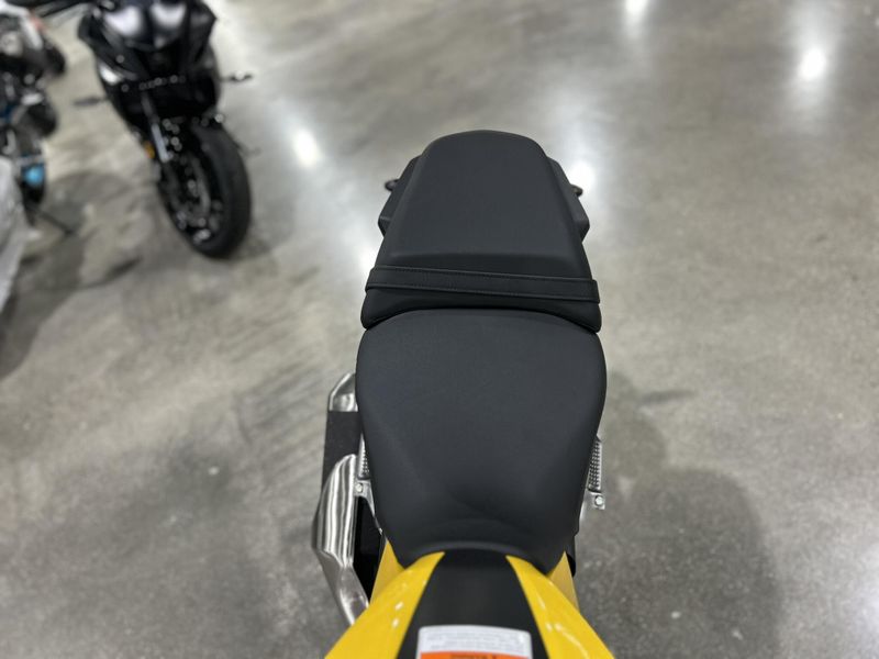 New 2025 Honda CB300R ABS Image 7
