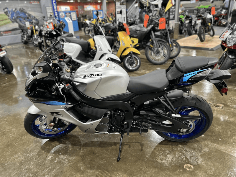 New 2026 Suzuki GSX-R600 Image 11