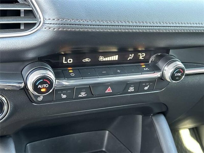 2022 Mazda Mazda3 Hatchback Premium PlusImage 28