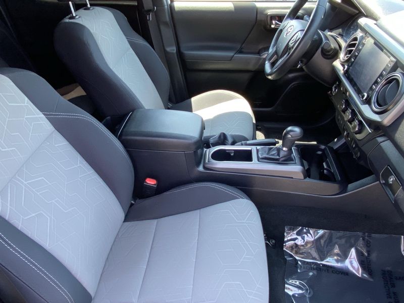 Used 2022 Toyota Tacoma TRD Off-RoadImage 10
