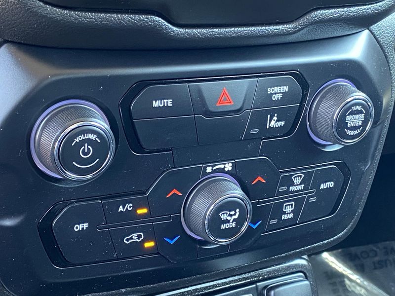 2021 Jeep Renegade SportImage 23