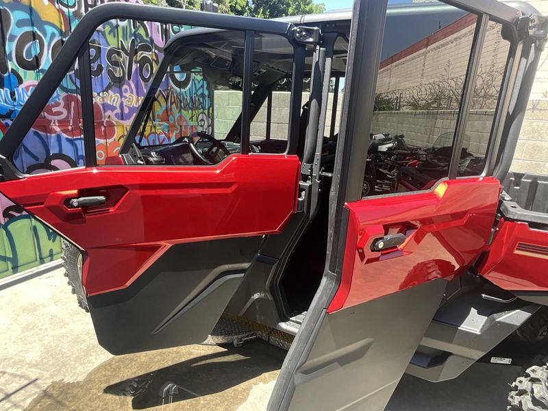 2025 Can-Am DEFENDER MAX 65 HD10 LIMITED Image 7