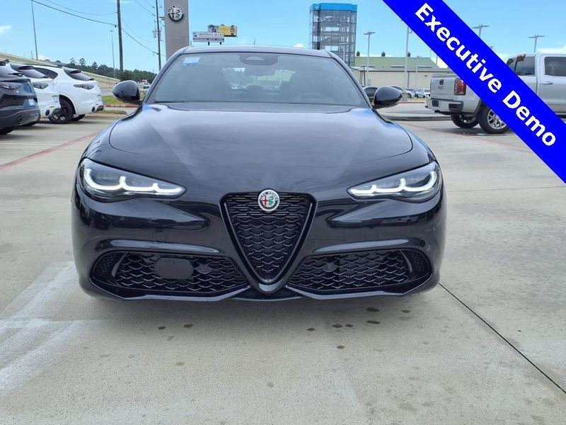 New 2025 Alfa Romeo Giulia Intensa RwdImage 4