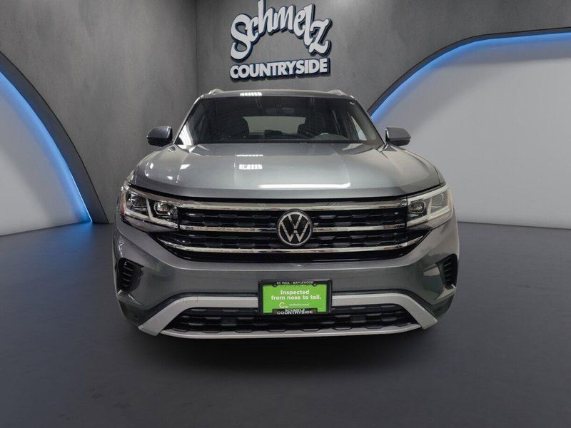 Used 2020 Volkswagen Atlas Cross Sport V6 AWD SE w/TechnologyImage 2