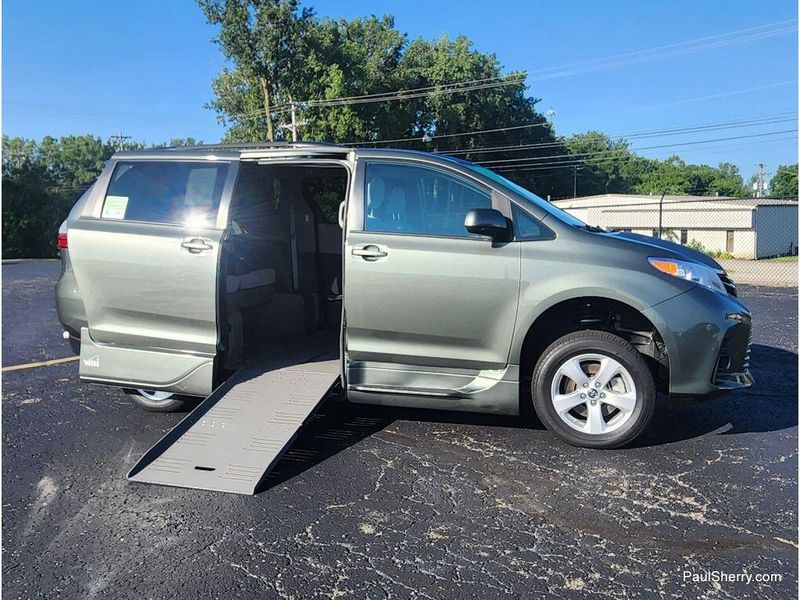 Used 2020 Toyota Sienna LE