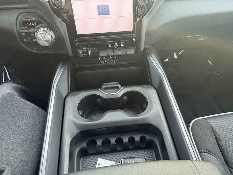 2025 RAM 1500 LaramieImage 23