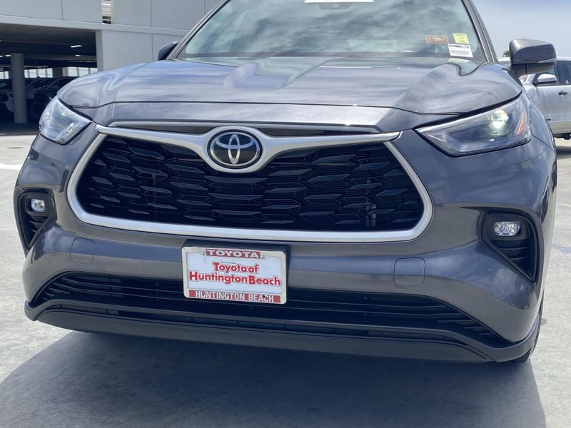 Used 2024 Toyota Highlander XLEImage 7
