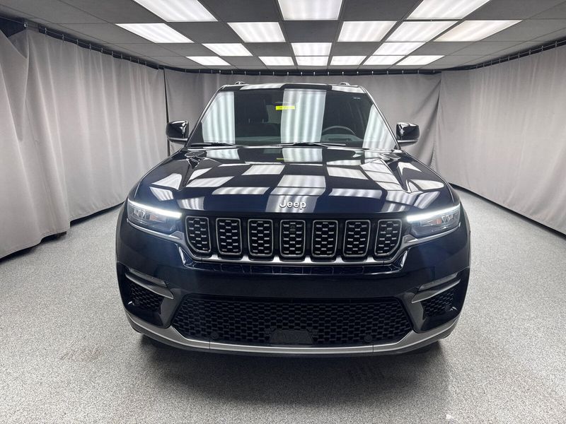 2024 Jeep Grand Cherokee Summit ReserveImage 5