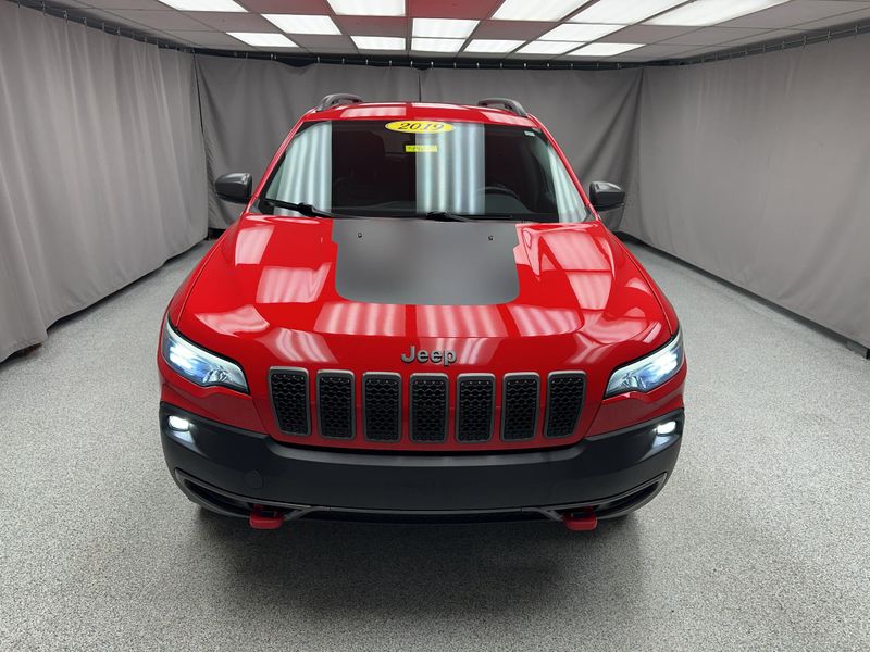 Used 2019 Jeep Cherokee TrailhawkImage 23