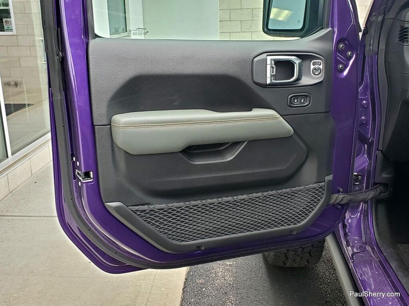 New 2026 Jeep Gladiator Mojave 4x4
