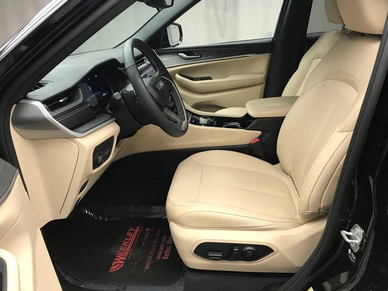 2023 Jeep Grand Cherokee L LimitedImage 4