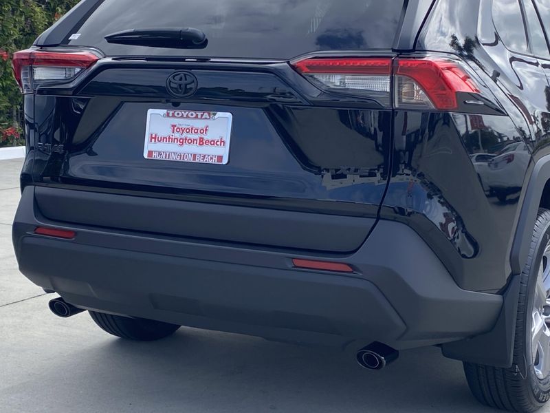 2025 Toyota RAV4 Image 4